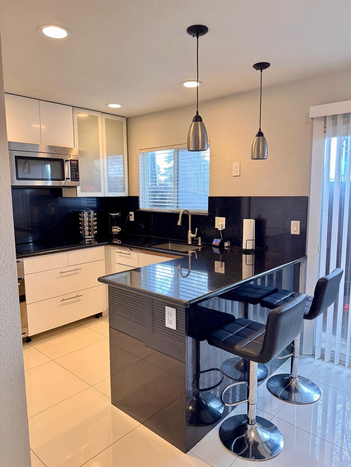 1745 N Winery Ave #102, Fresno, CA 93703