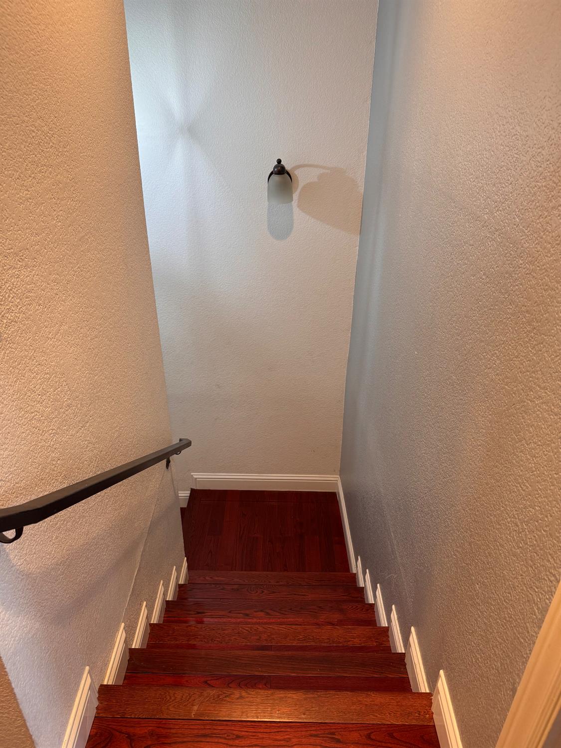 1745 N Winery Ave #102, Fresno, CA 93703