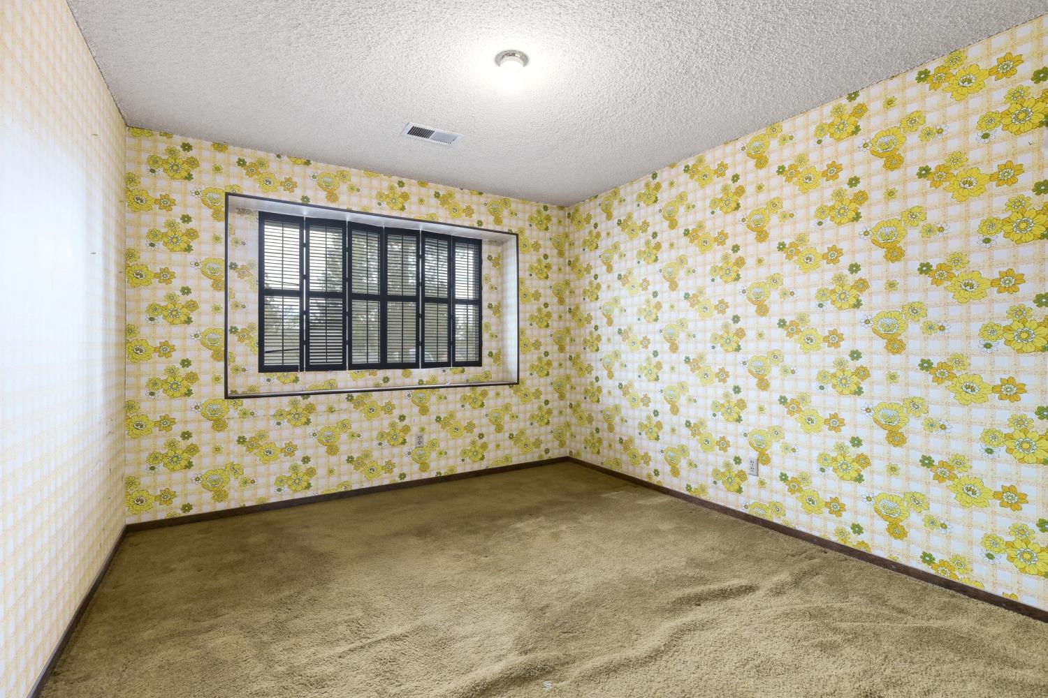 1421 Glenhaven Dr, Modesto, CA 95355