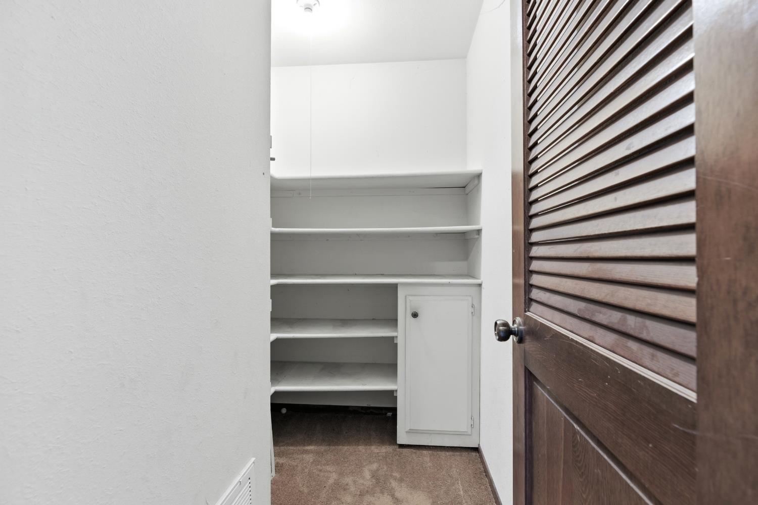 1421 Glenhaven Dr, Modesto, CA 95355