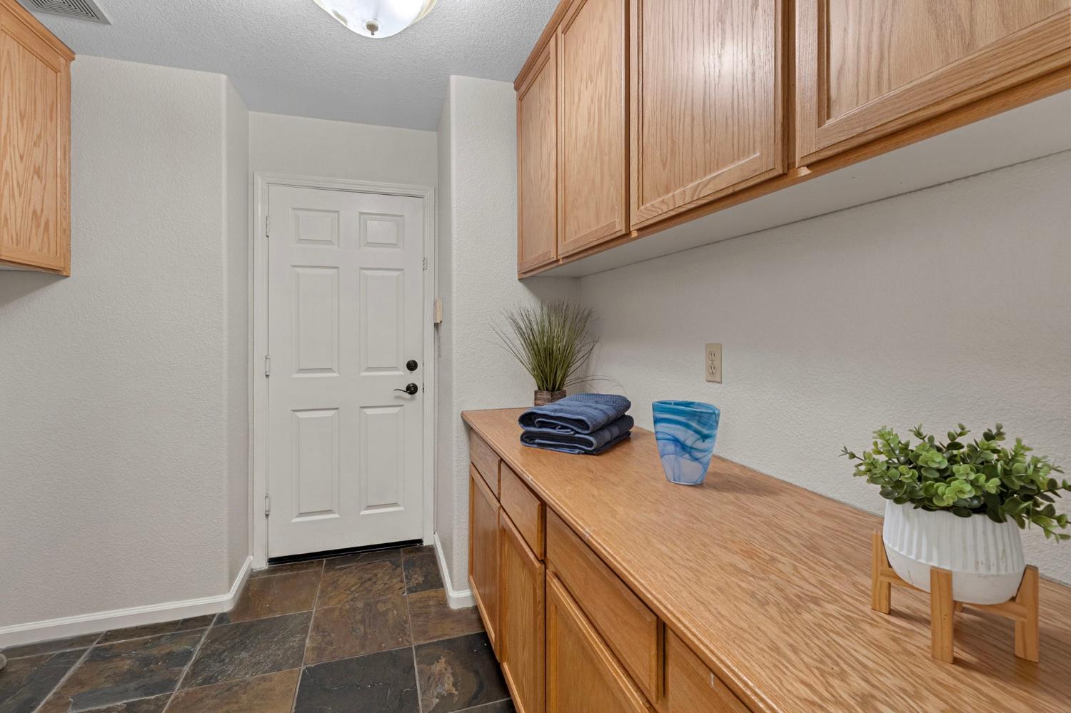 1605 Epping Ave, Modesto, CA 95355