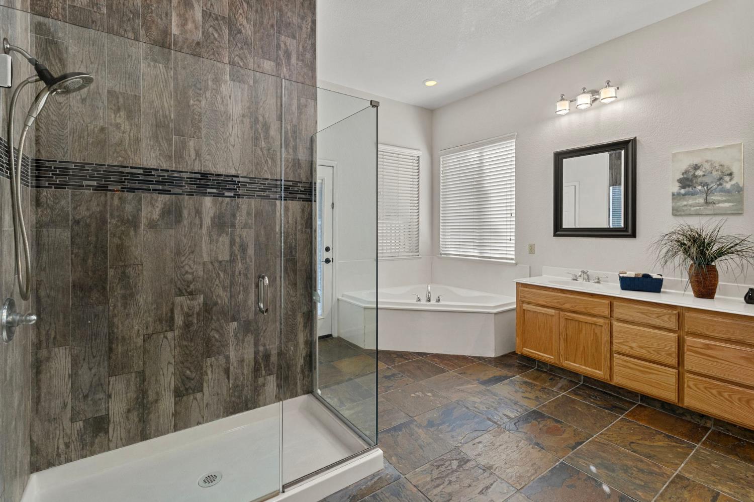 1605 Epping Ave, Modesto, CA 95355