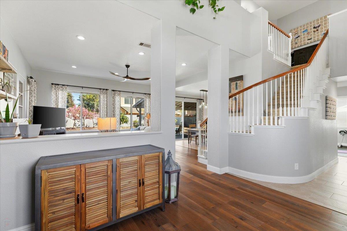 346 S Manley Rd, Ripon, CA 95366