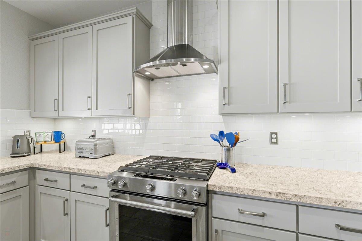 346 S Manley Rd, Ripon, CA 95366