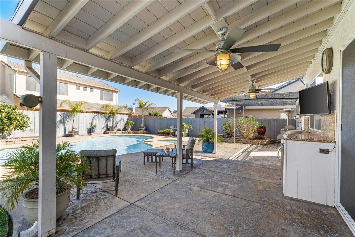 346 S Manley Rd, Ripon, CA 95366