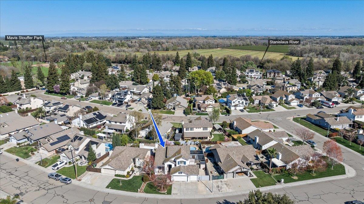 346 S Manley Rd, Ripon, CA 95366