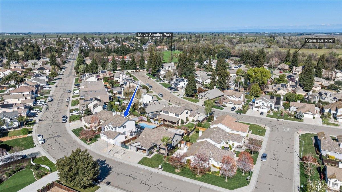 346 S Manley Rd, Ripon, CA 95366