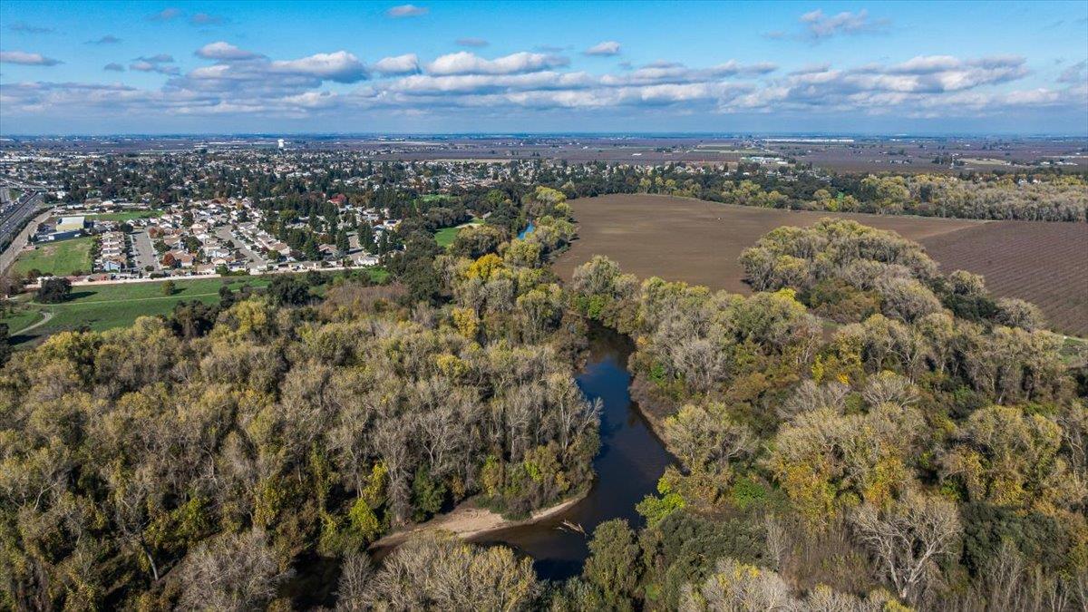 346 S Manley Rd, Ripon, CA 95366