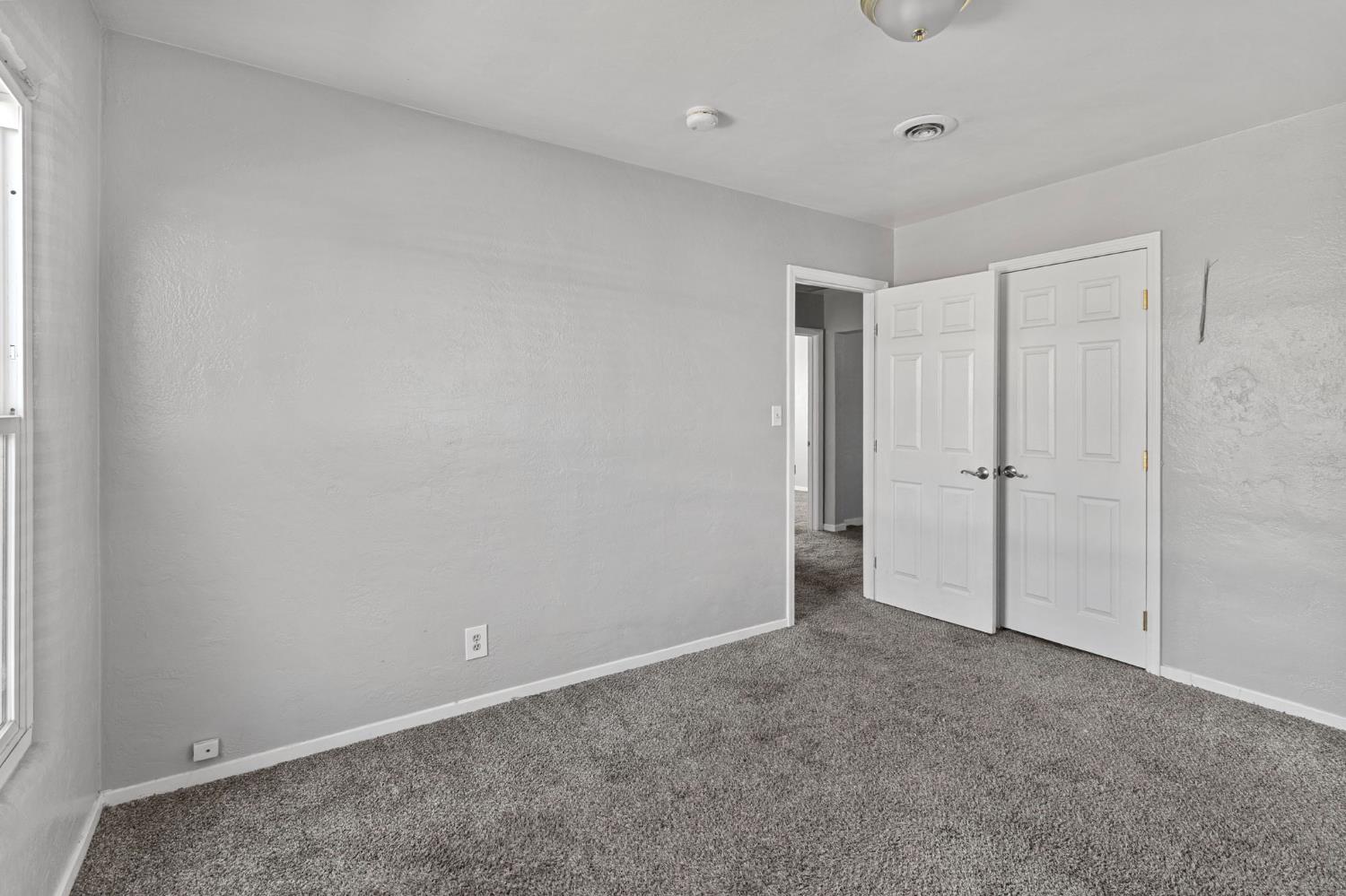 1628 Honeysuckle Dr, Modesto, CA 95350