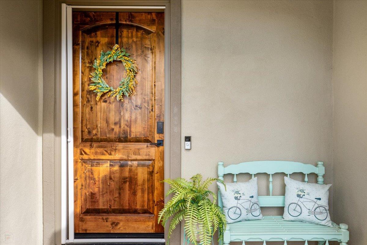 121 Athena Dr, Copperopolis, CA 95228