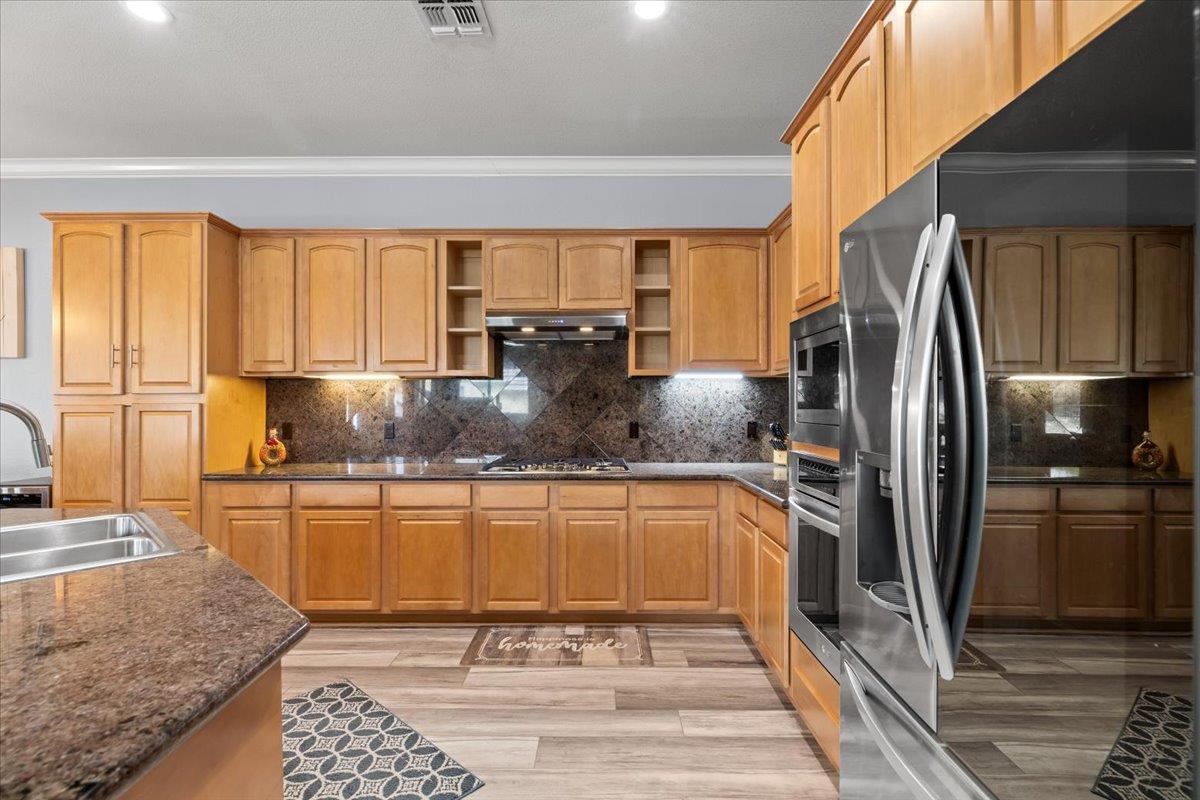 121 Athena Dr, Copperopolis, CA 95228