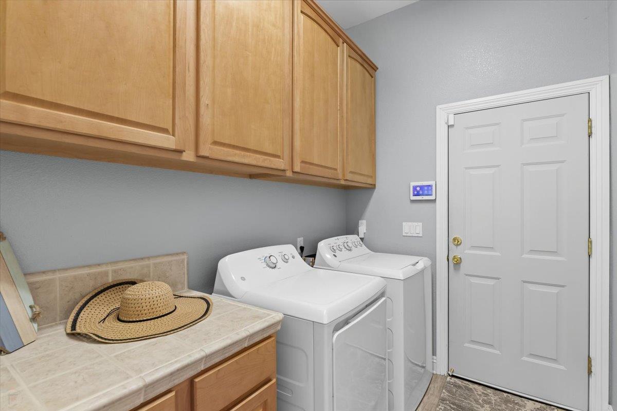 121 Athena Dr, Copperopolis, CA 95228