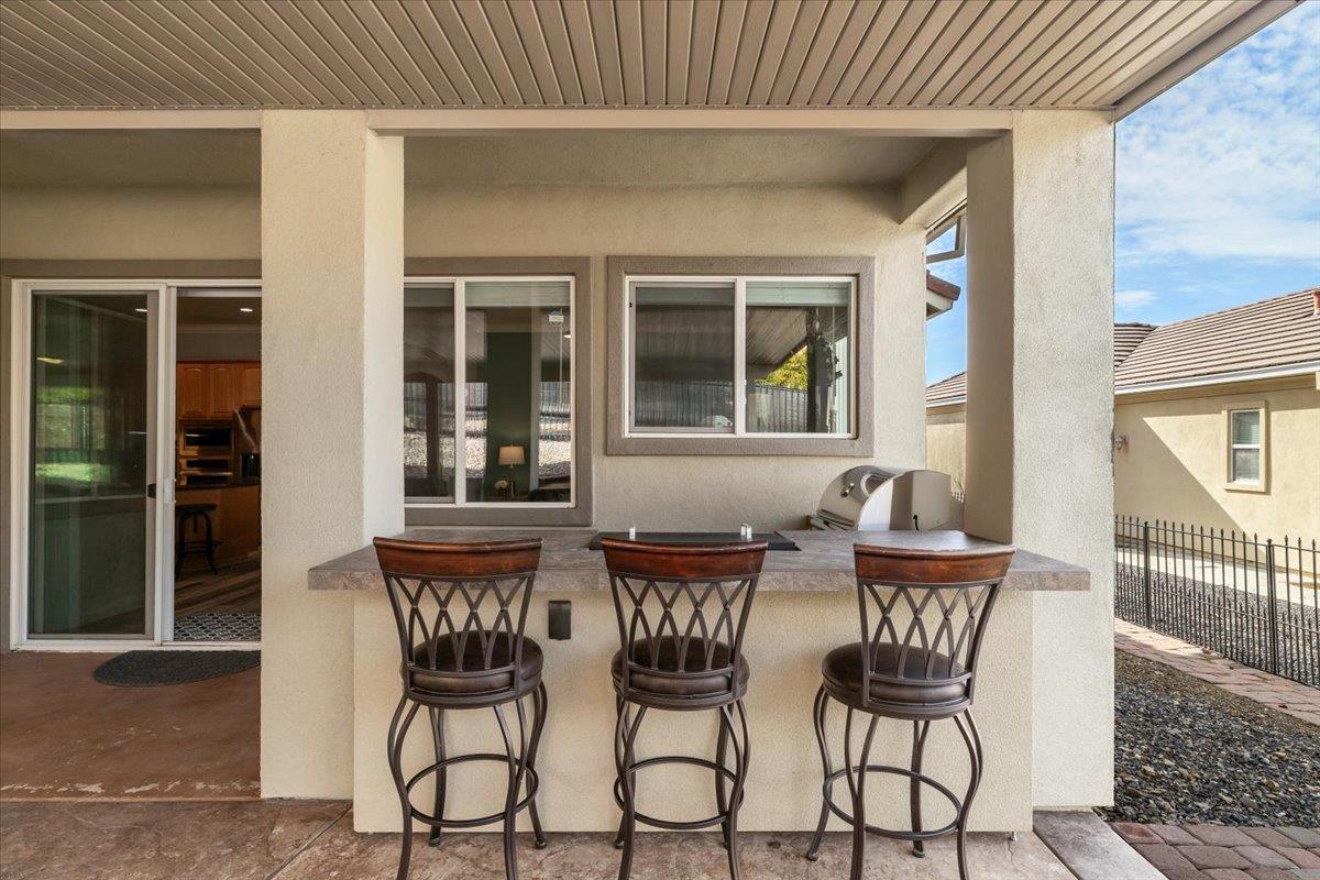 121 Athena Dr, Copperopolis, CA 95228