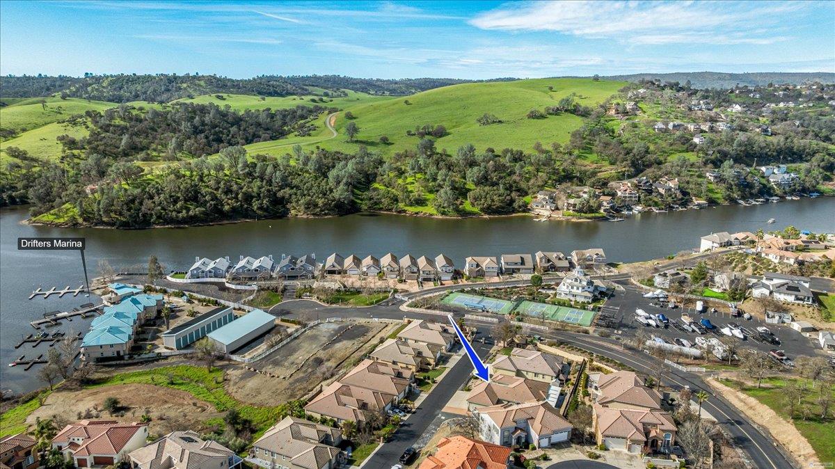 121 Athena Dr, Copperopolis, CA 95228