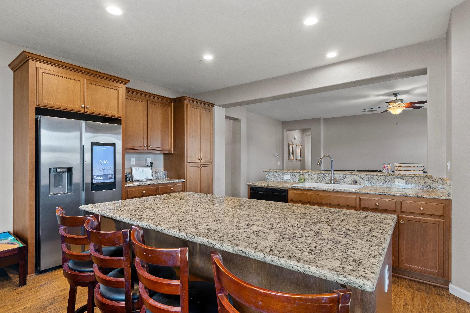 6544 Bowing Ct, Riverbank, CA 95367