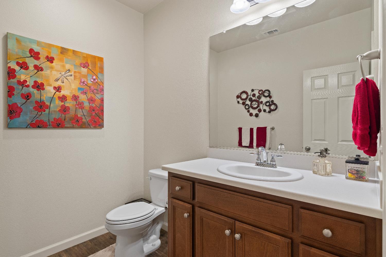 6544 Bowing Ct, Riverbank, CA 95367