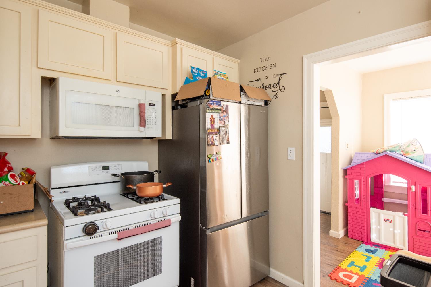 133 Jones St, Modesto, CA 95354