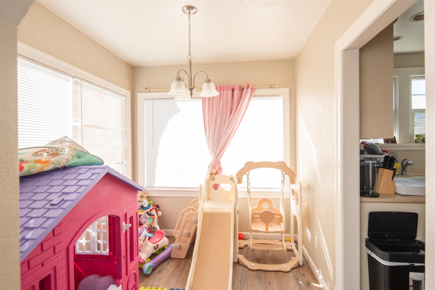 133 Jones St, Modesto, CA 95354