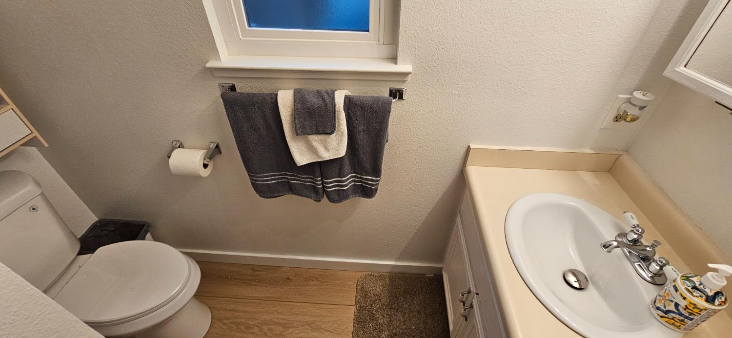 13319 Welch St, Waterford, CA 95386