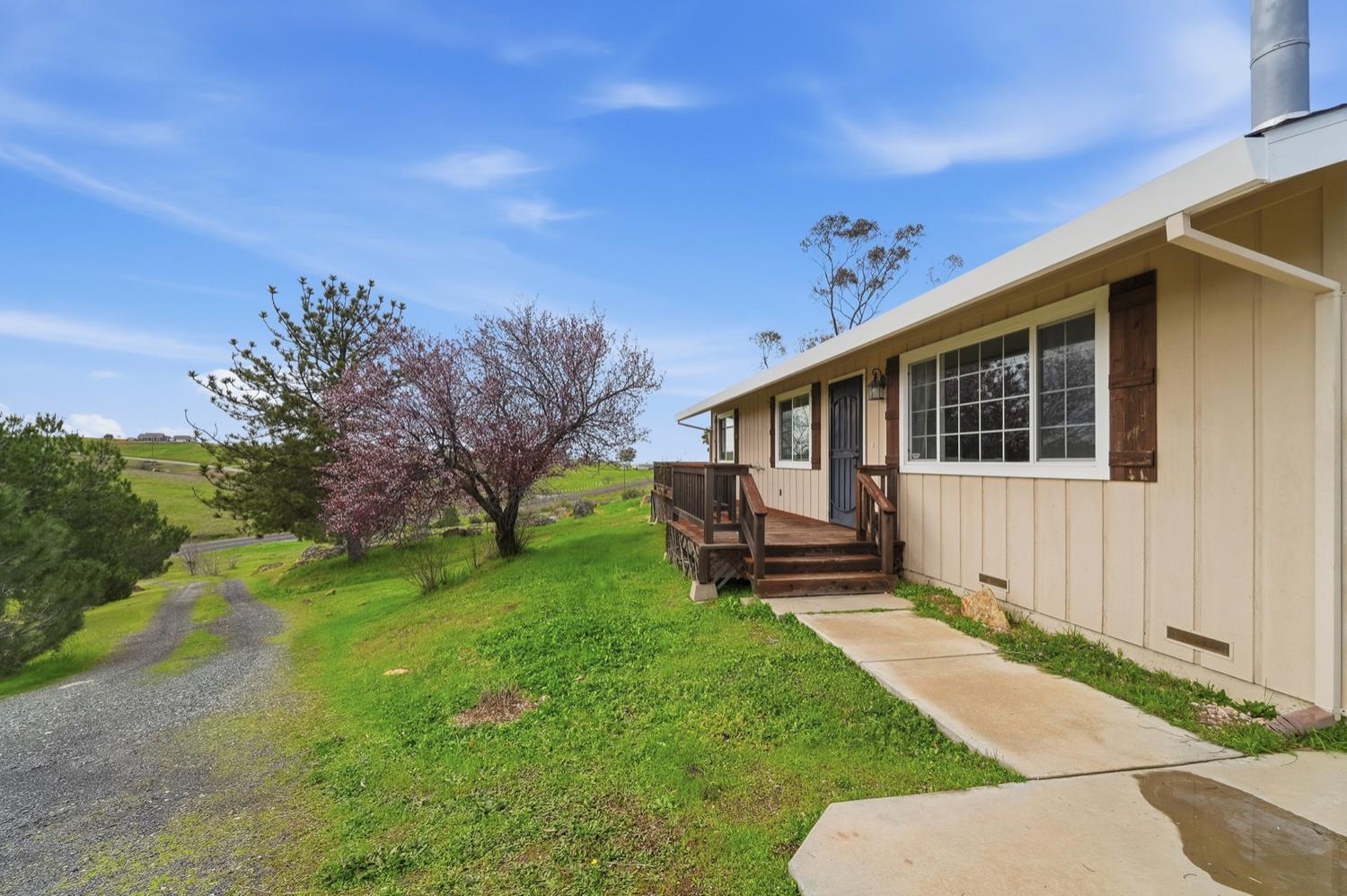 2615 Ranchito Dr, La Grange, CA 95329