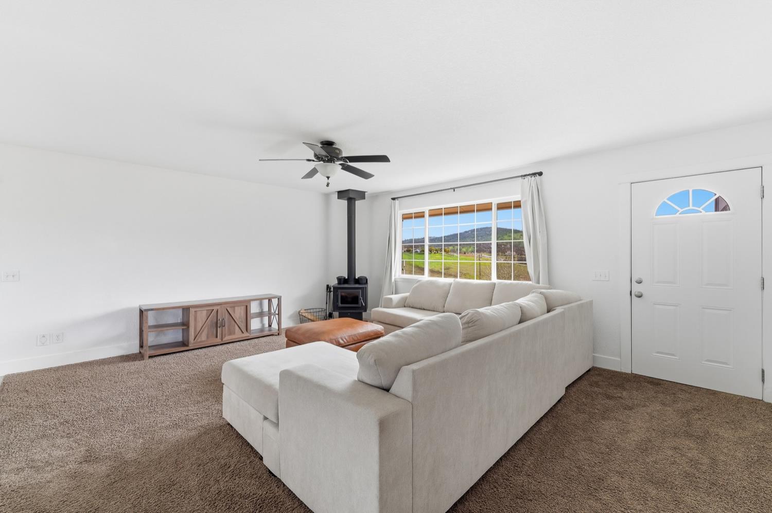 2615 Ranchito Dr, La Grange, CA 95329