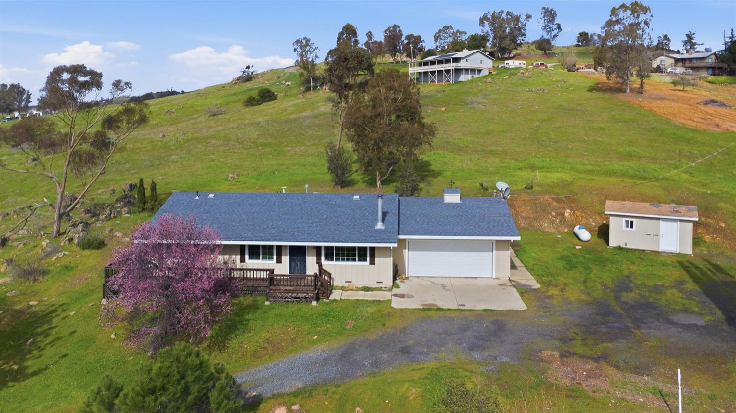 2615 Ranchito Dr, La Grange, CA 95329