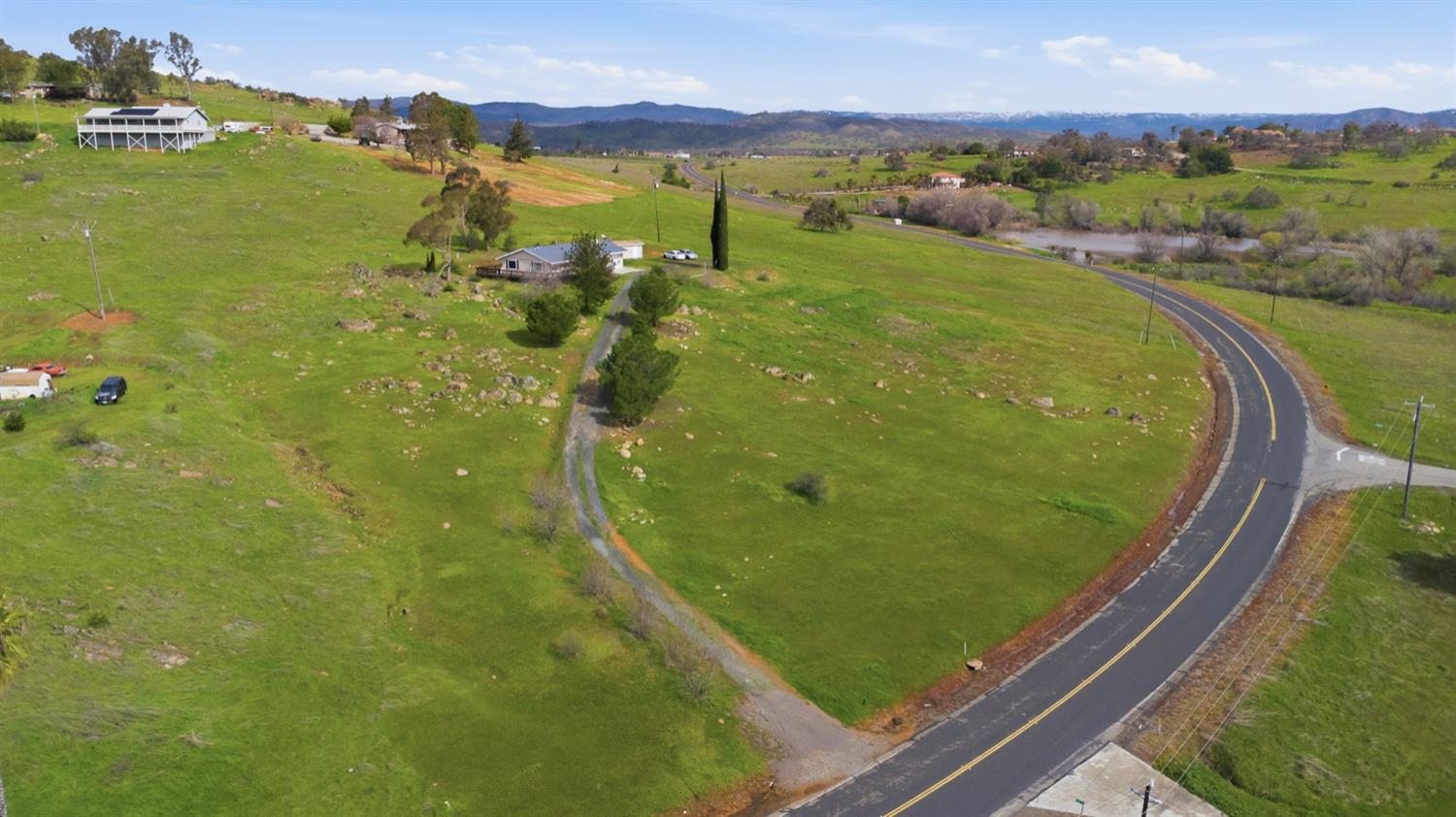 2615 Ranchito Dr, La Grange, CA 95329