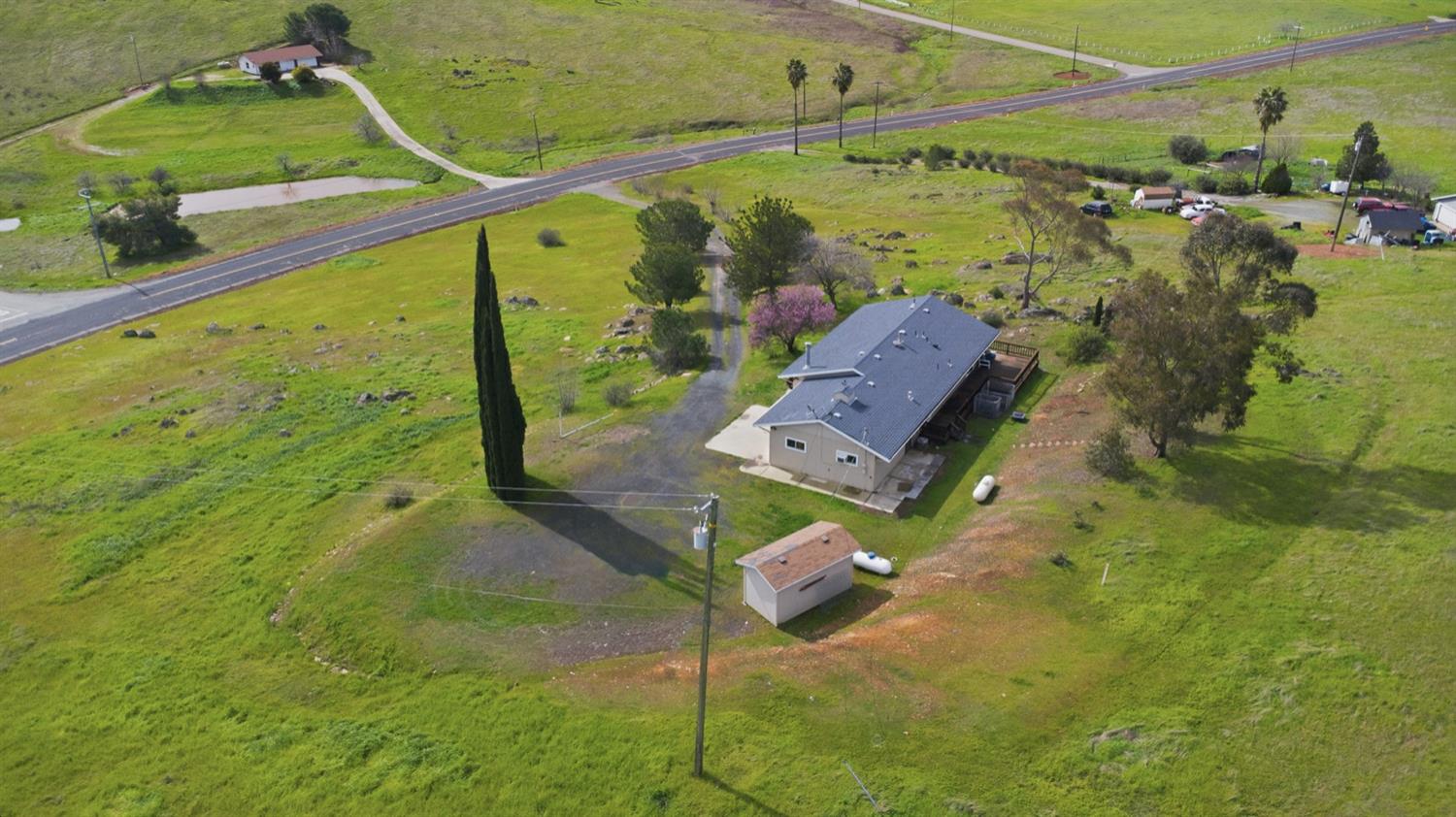 2615 Ranchito Dr, La Grange, CA 95329