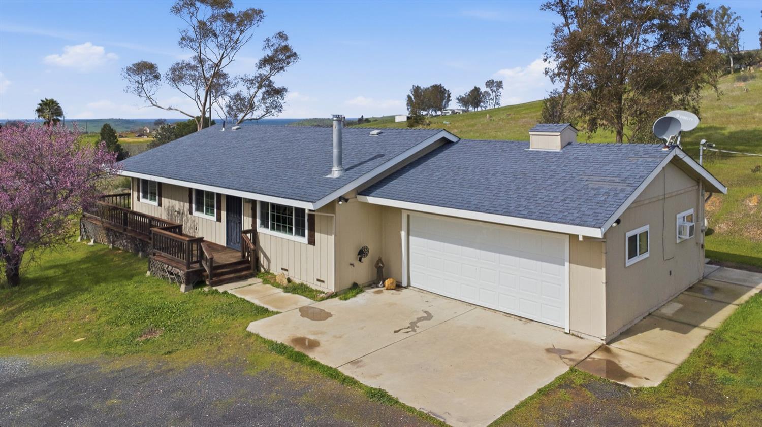 2615 Ranchito Dr, La Grange, CA 95329