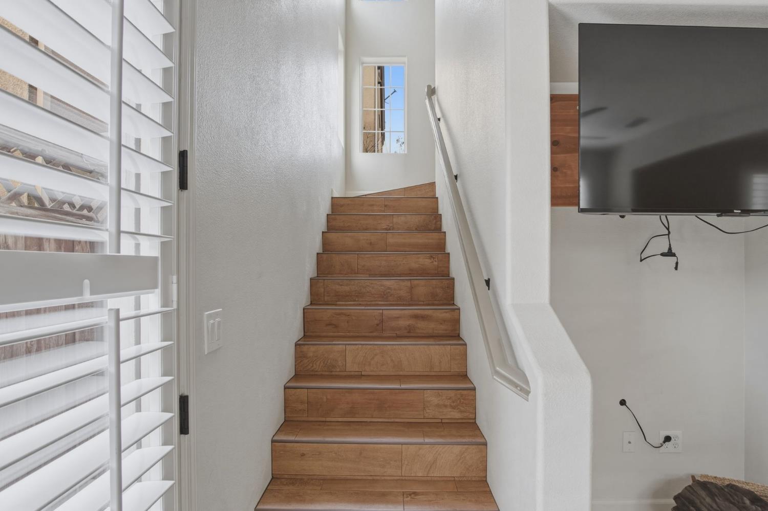 154 Splendido Ct, Newman, CA 95360