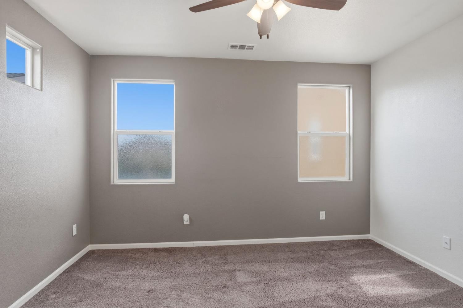 154 Splendido Ct, Newman, CA 95360