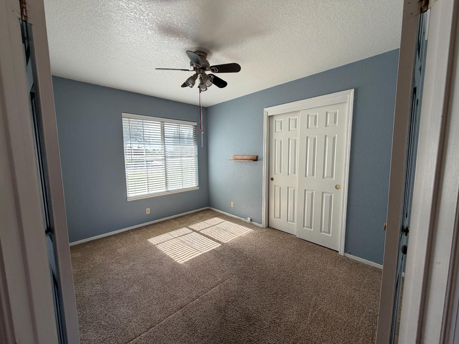 7501 Vixen Ct, Hughson, CA 95326