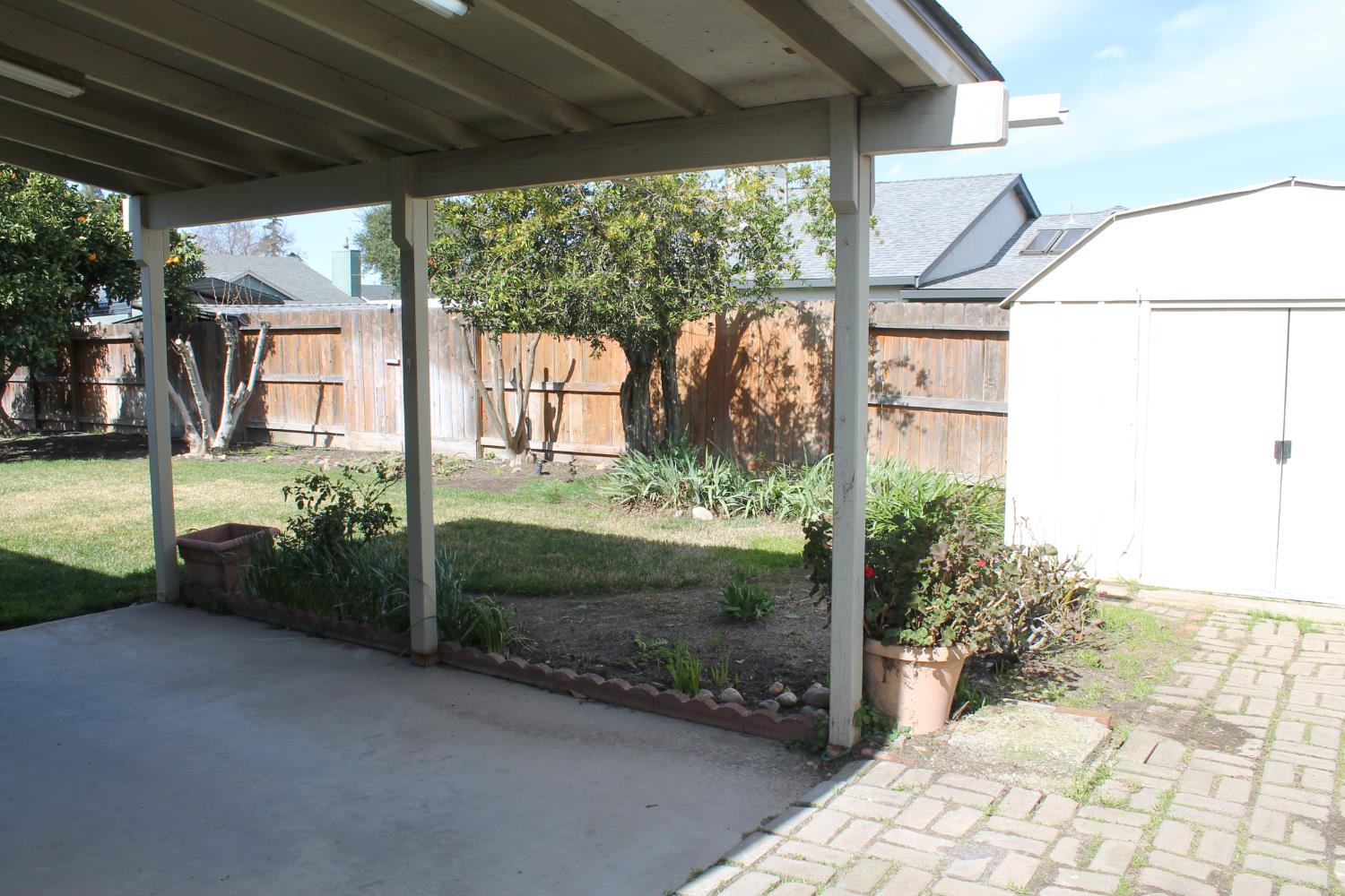 7501 Vixen Ct, Hughson, CA 95326