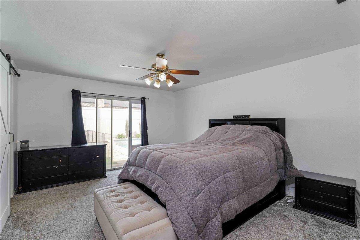 48 Obsidian Dr, Oakdale, CA 95361