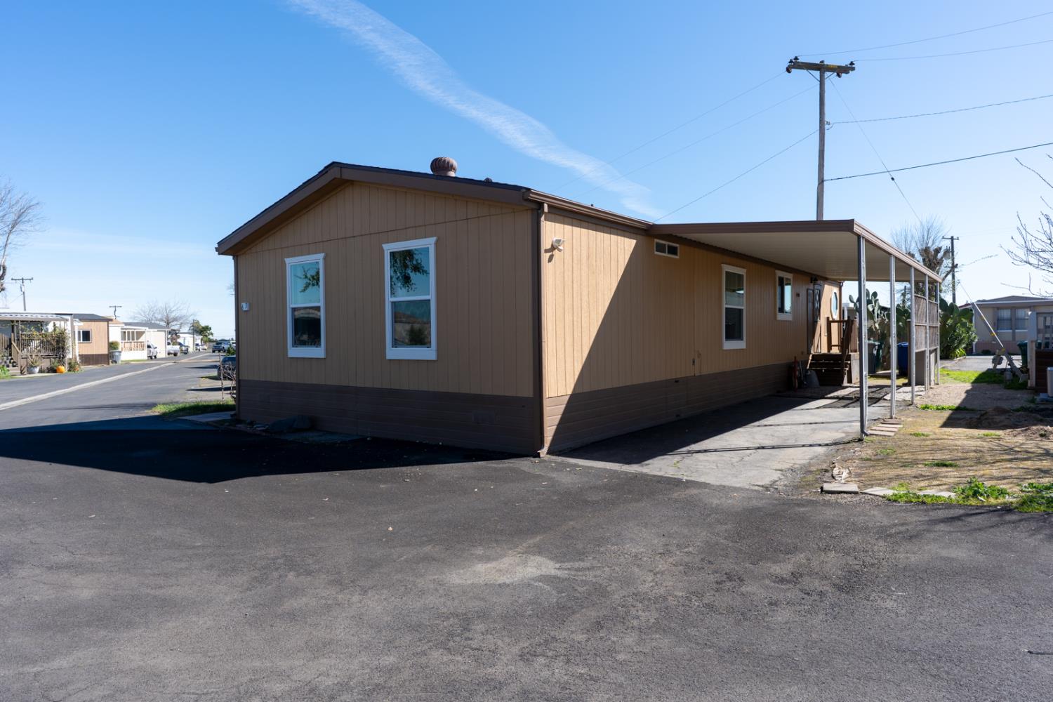 2151 E Pacheco Blvd #63, Los Banos, CA 93635