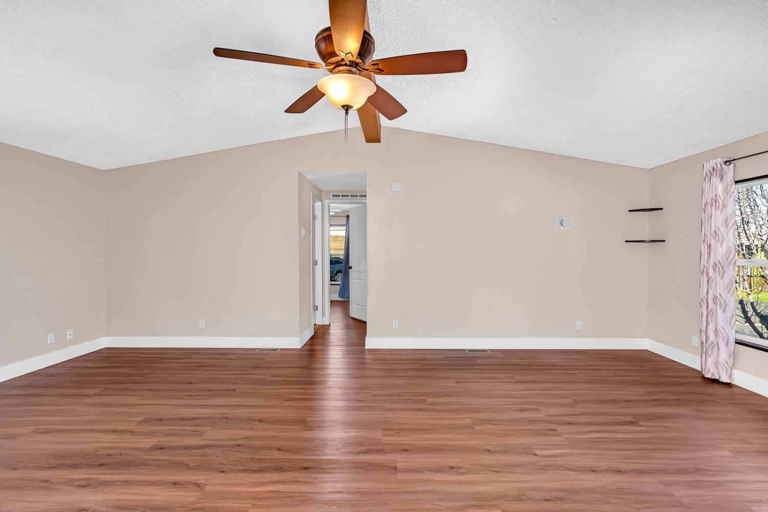 2151 E Pacheco Blvd #63, Los Banos, CA 93635