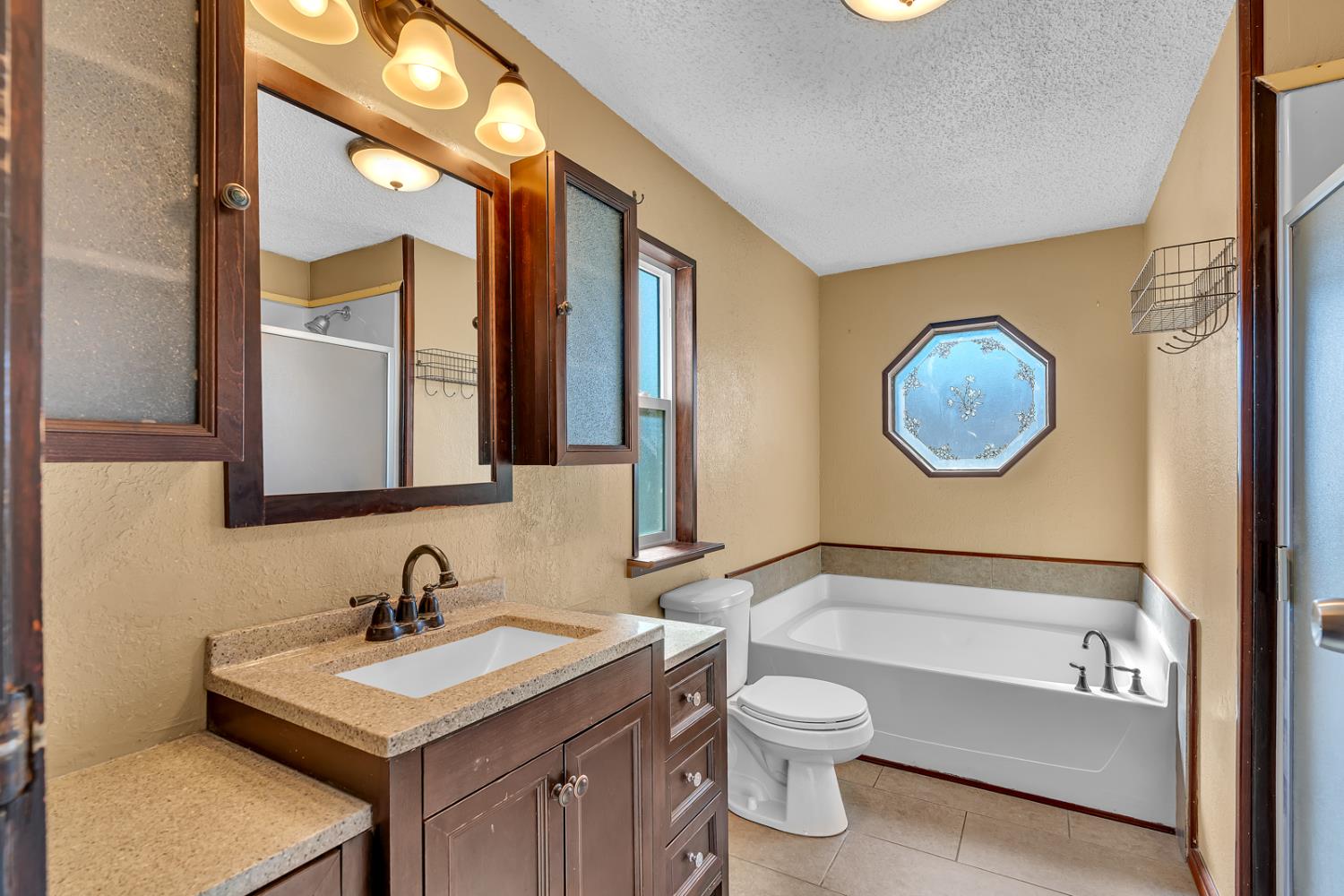 2151 E Pacheco Blvd #63, Los Banos, CA 93635