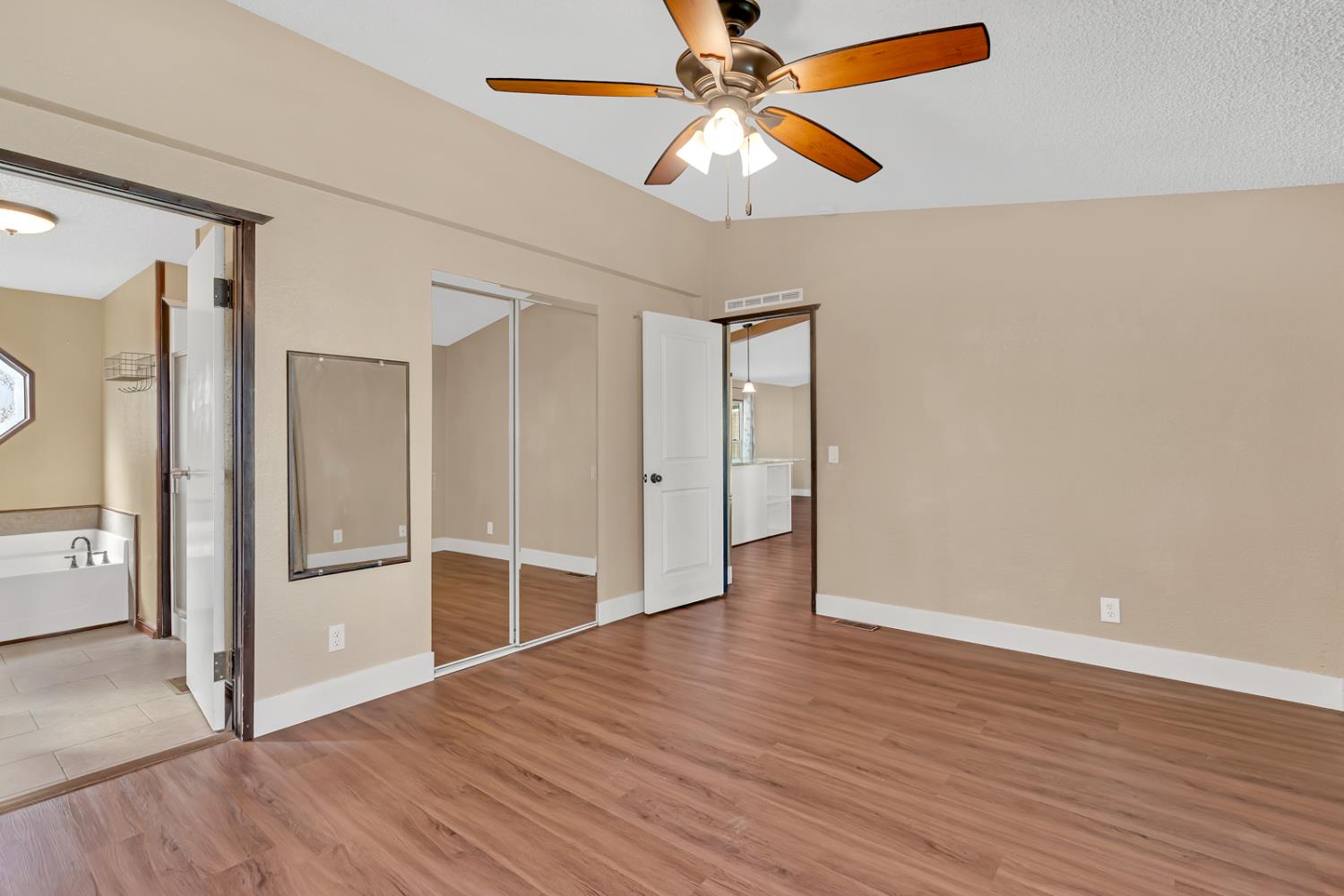 2151 E Pacheco Blvd #63, Los Banos, CA 93635