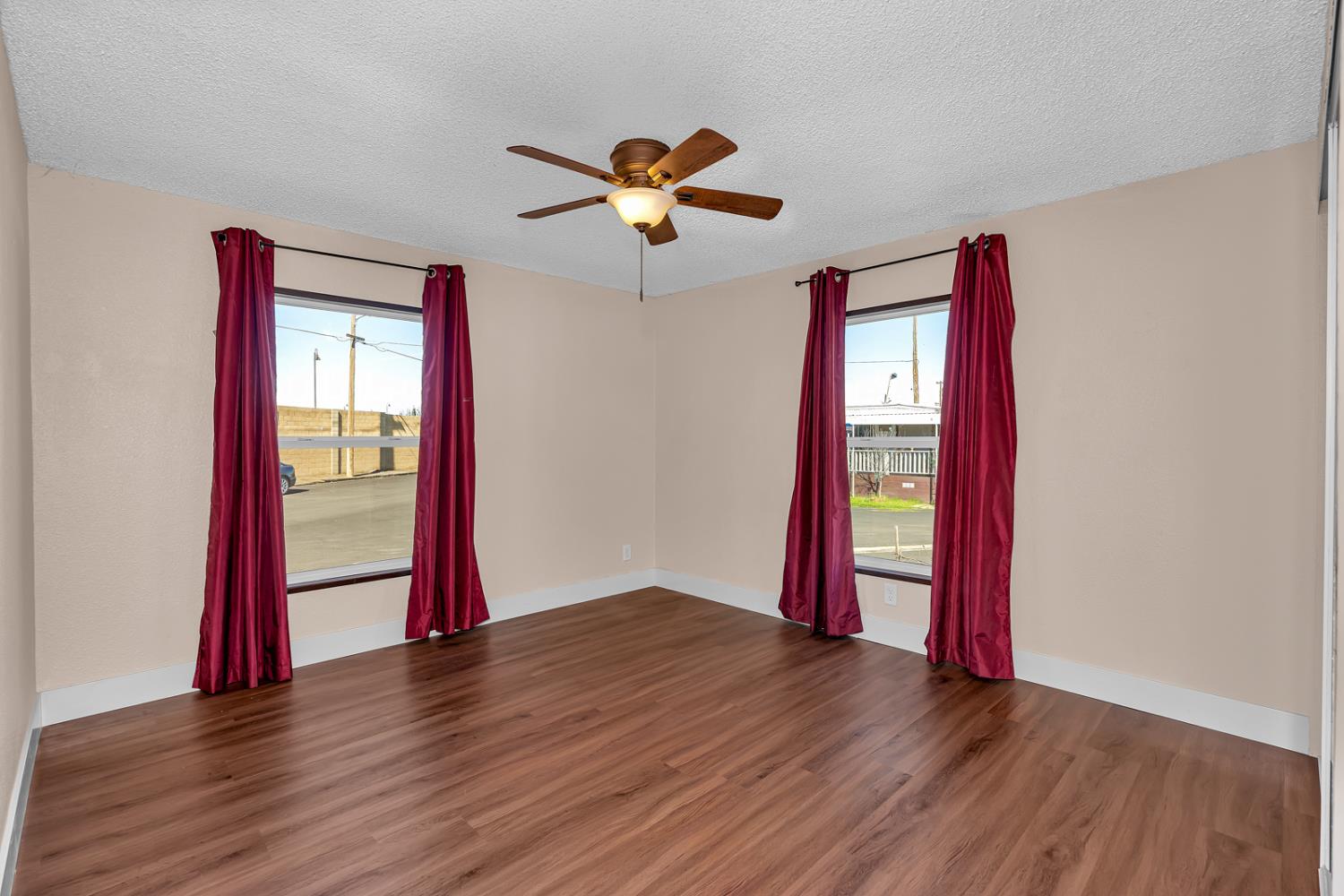 2151 E Pacheco Blvd #63, Los Banos, CA 93635