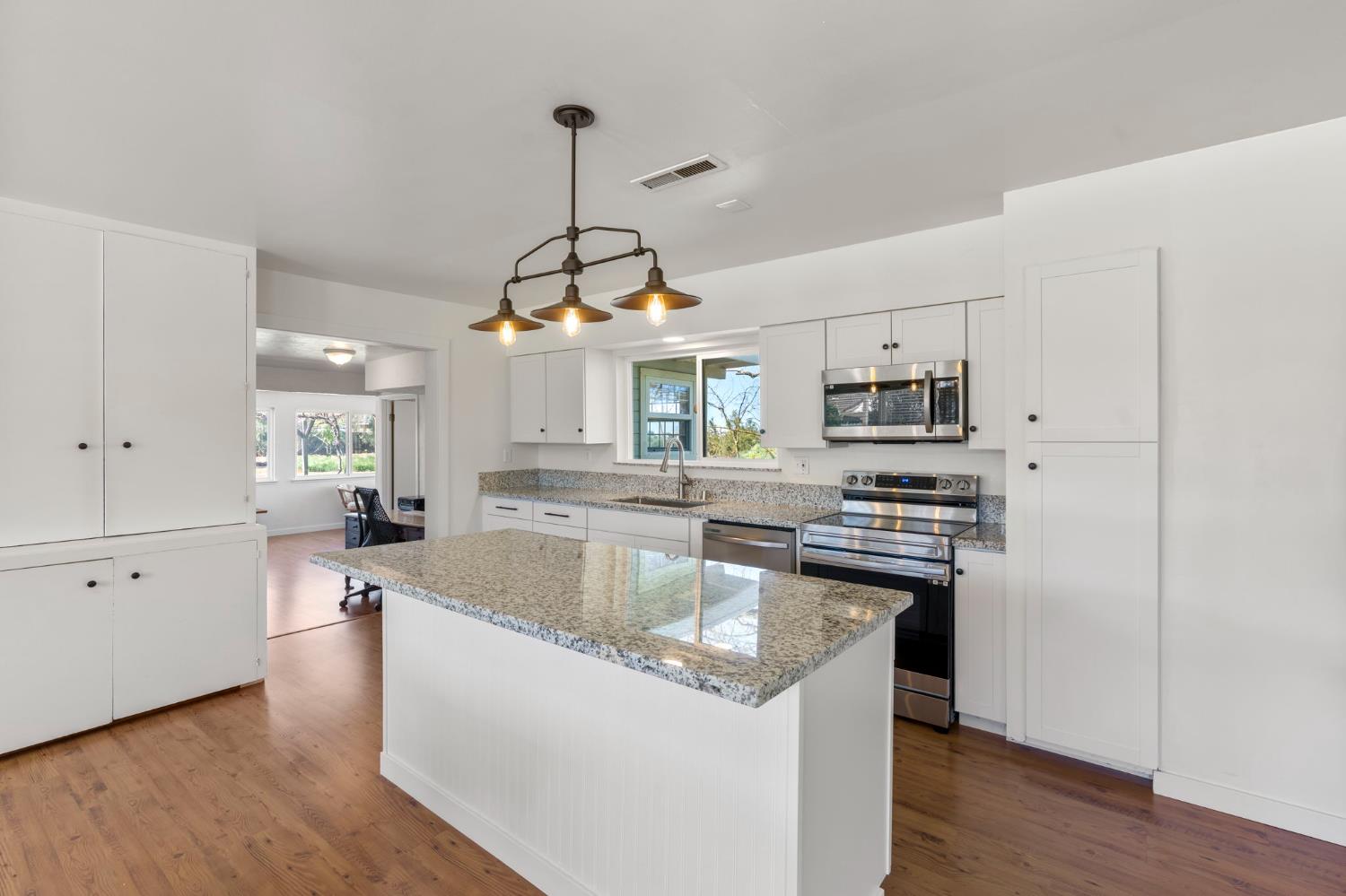 28937 Upper Rd, Newman, CA 95360