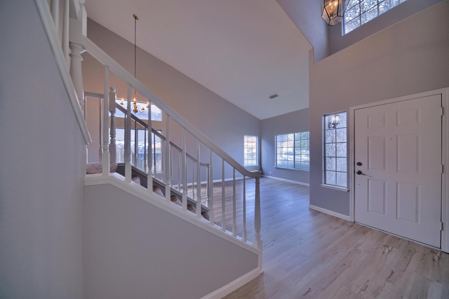 1900 Berryessa Dr, Modesto, CA 95358