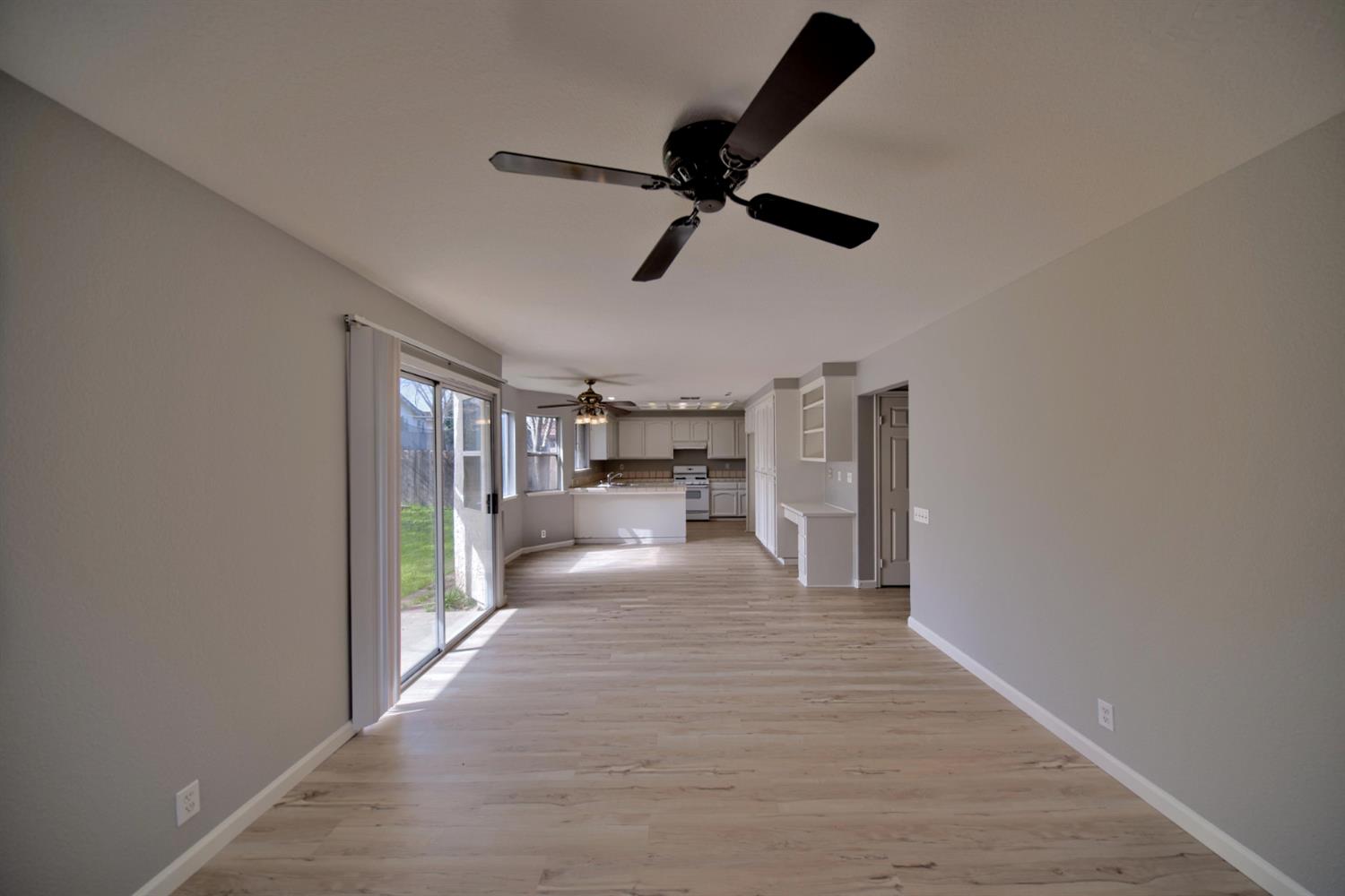 1900 Berryessa Dr, Modesto, CA 95358