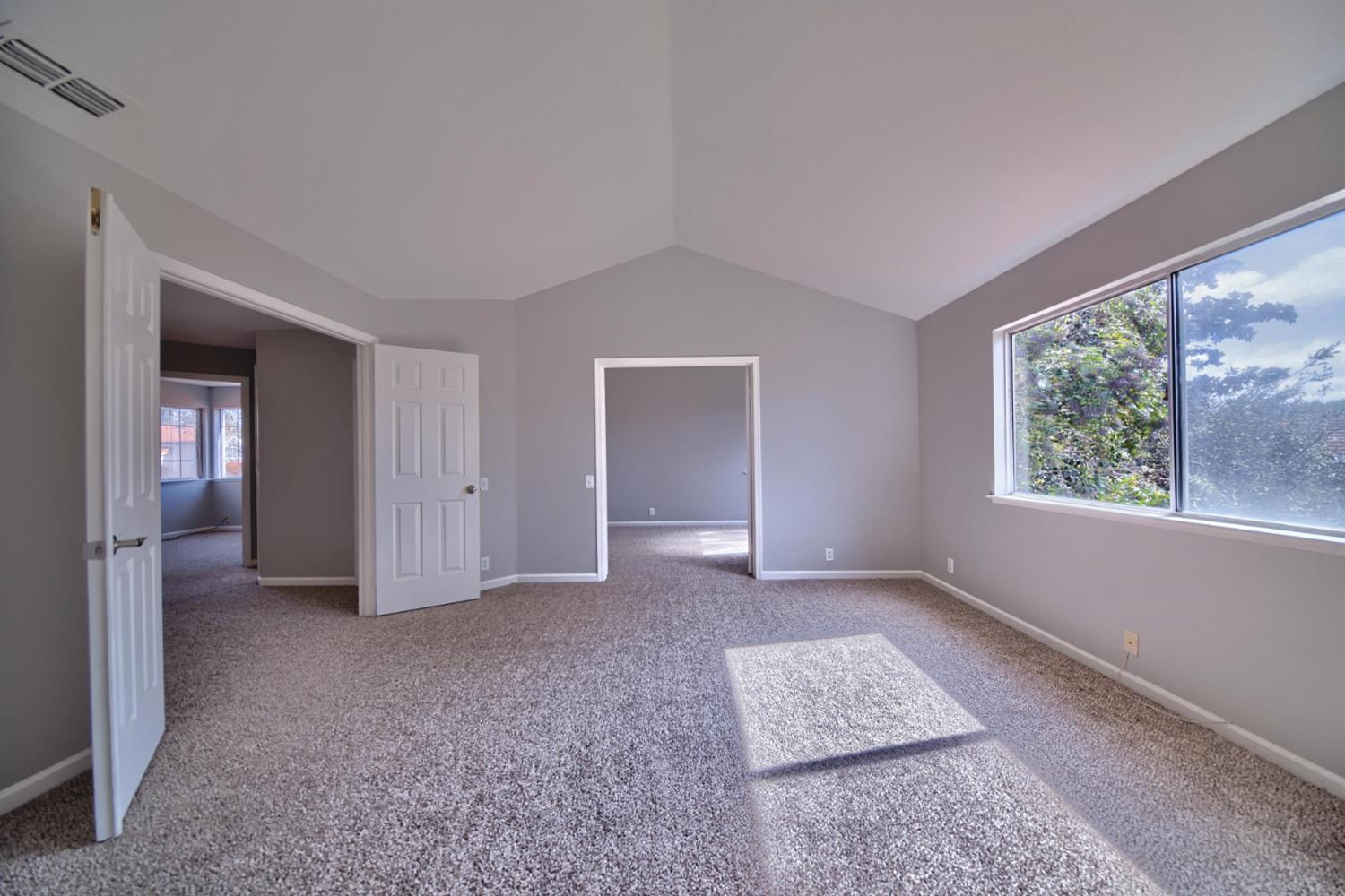 1900 Berryessa Dr, Modesto, CA 95358