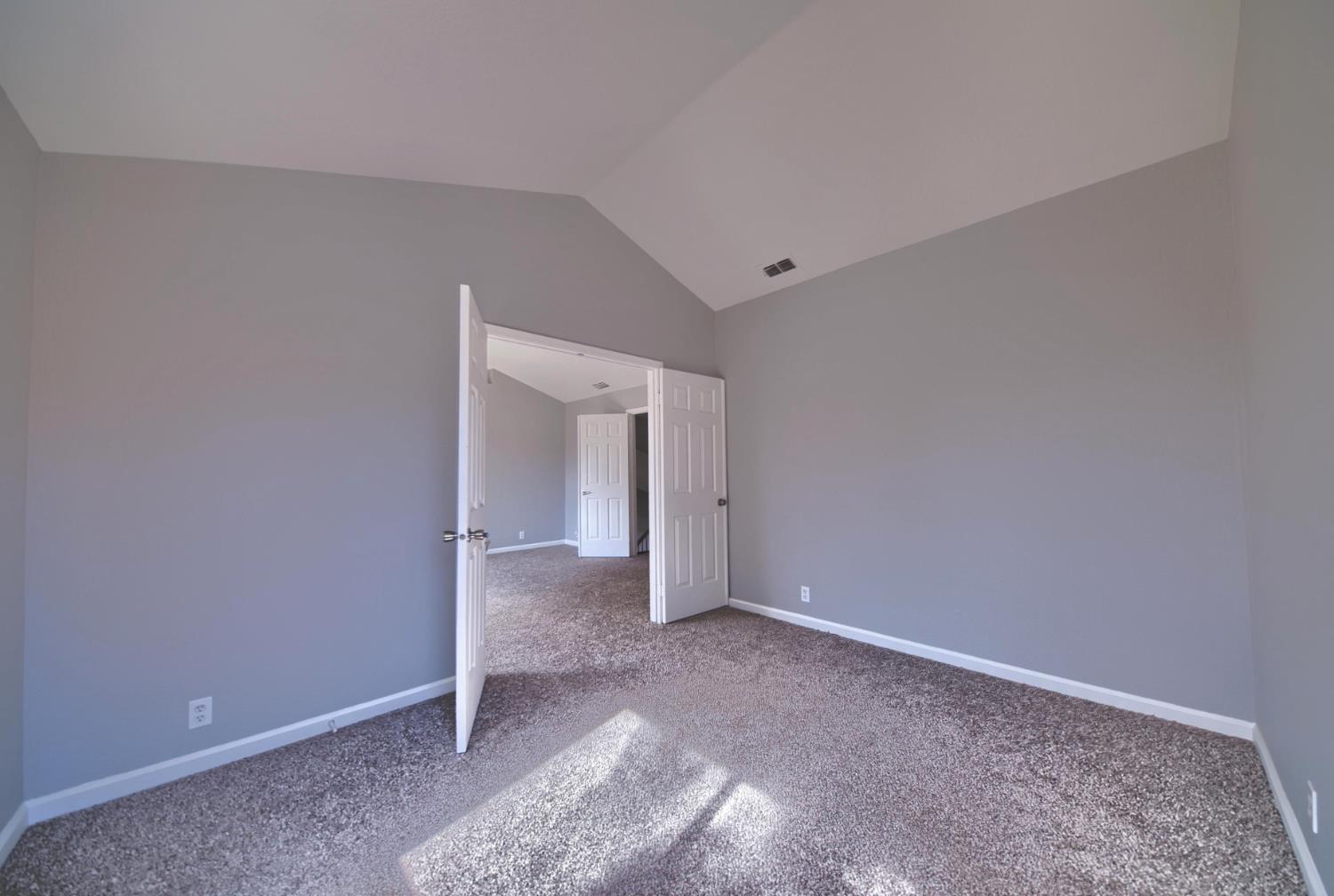 1900 Berryessa Dr, Modesto, CA 95358