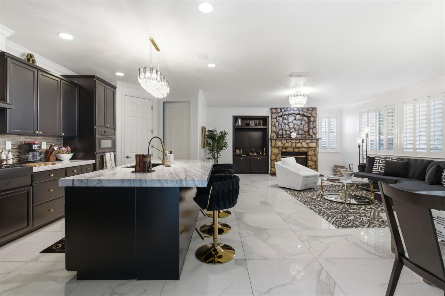 243 John Kamps Way, Ripon, CA 95366