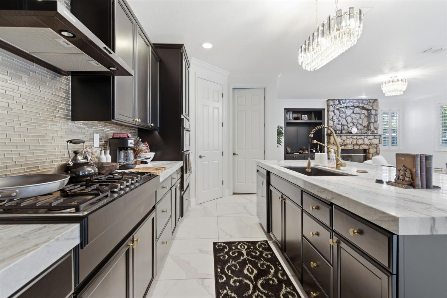 243 John Kamps Way, Ripon, CA 95366