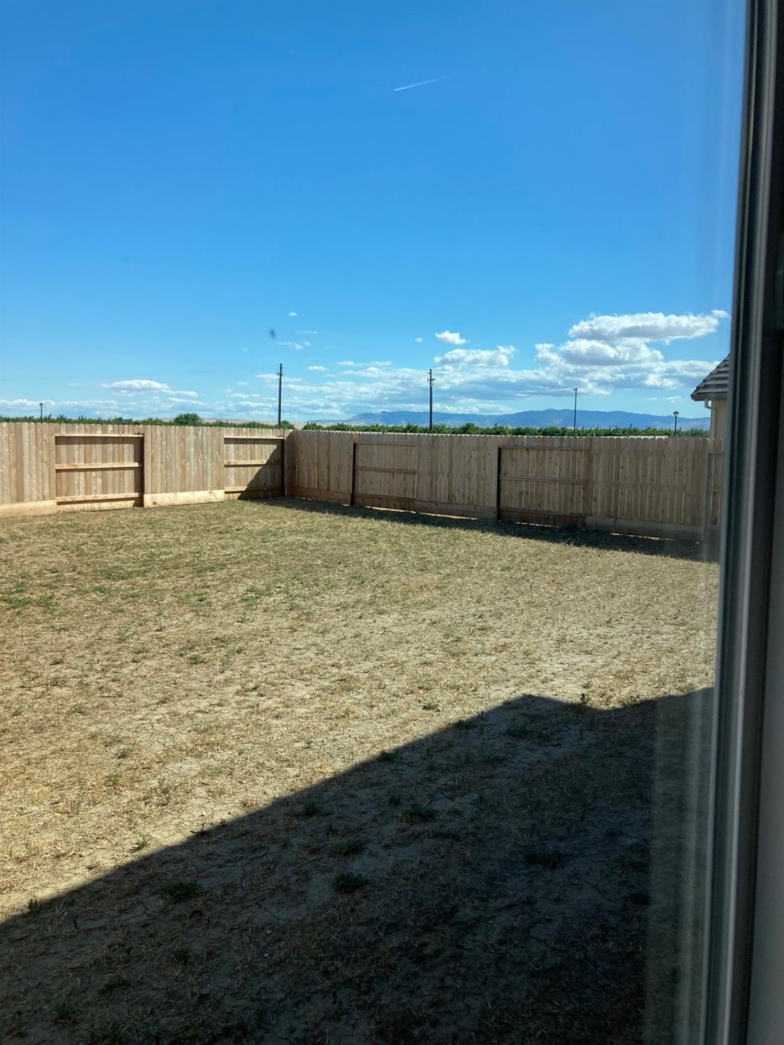 1705 Granite Blvd, Los Banos, CA 93635