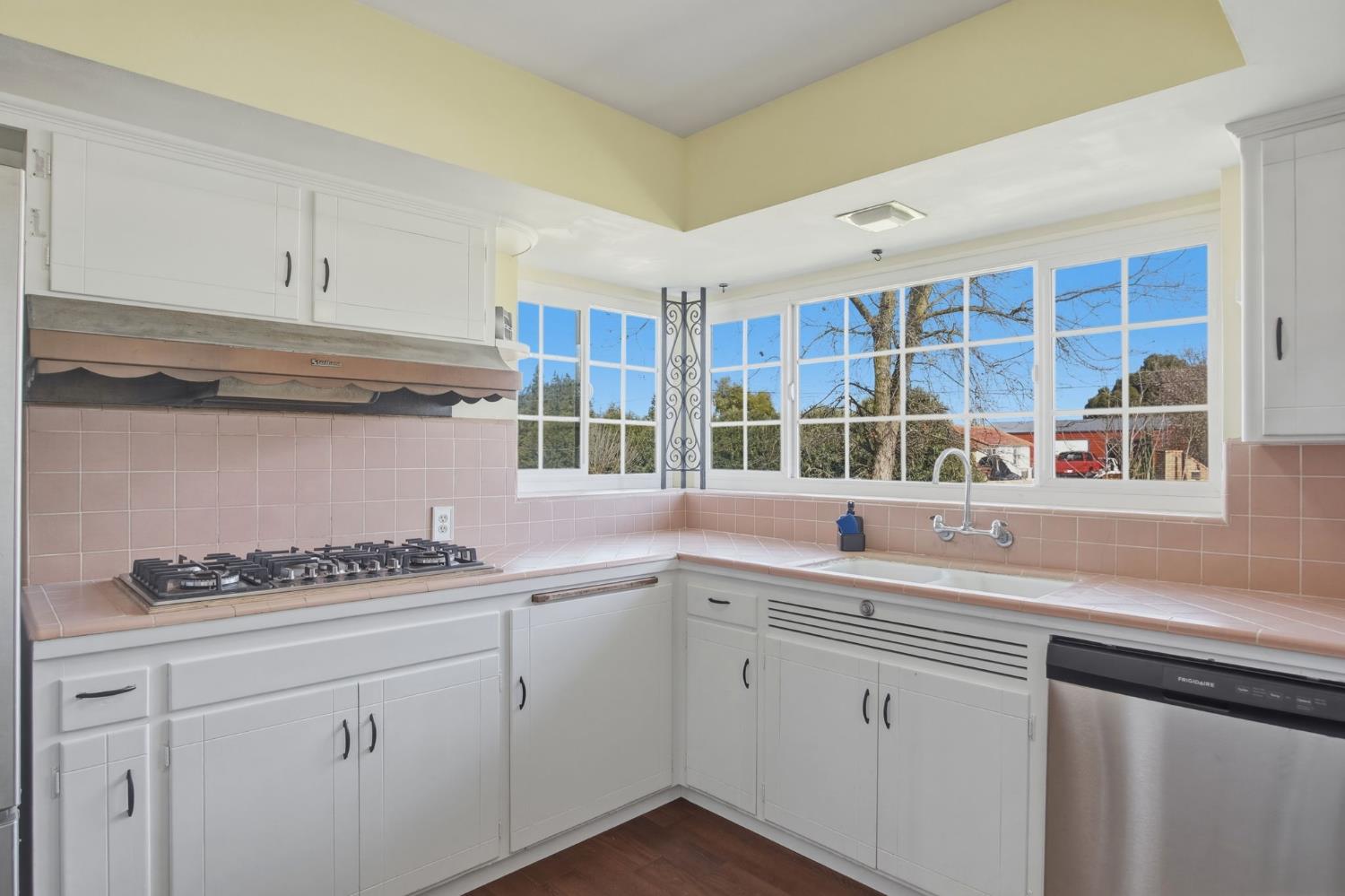 1301 E Blossom St, Dos Palos, CA 93620