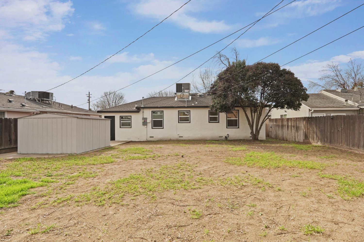 535 Fir St, Manteca, CA 95336