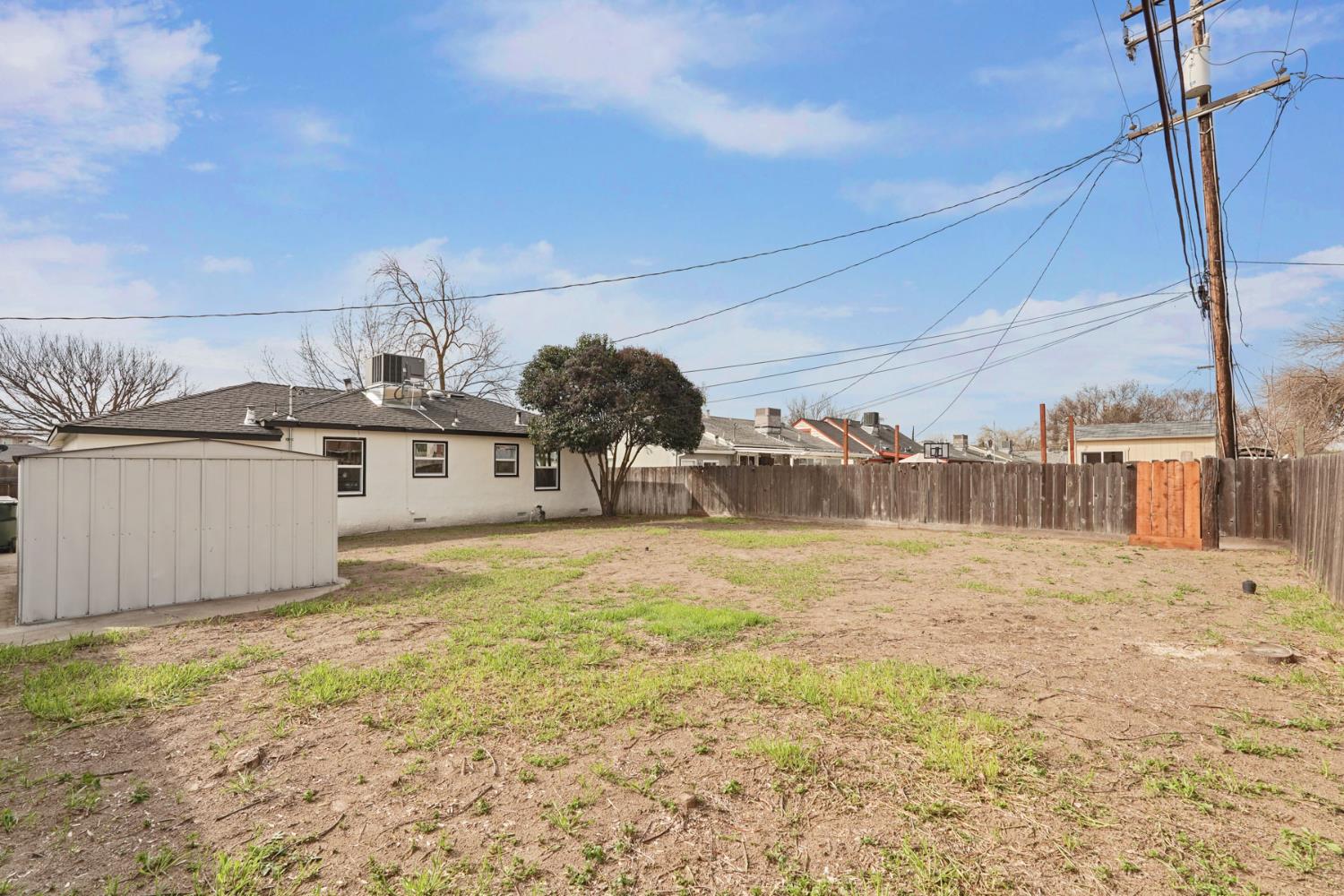 535 Fir St, Manteca, CA 95336